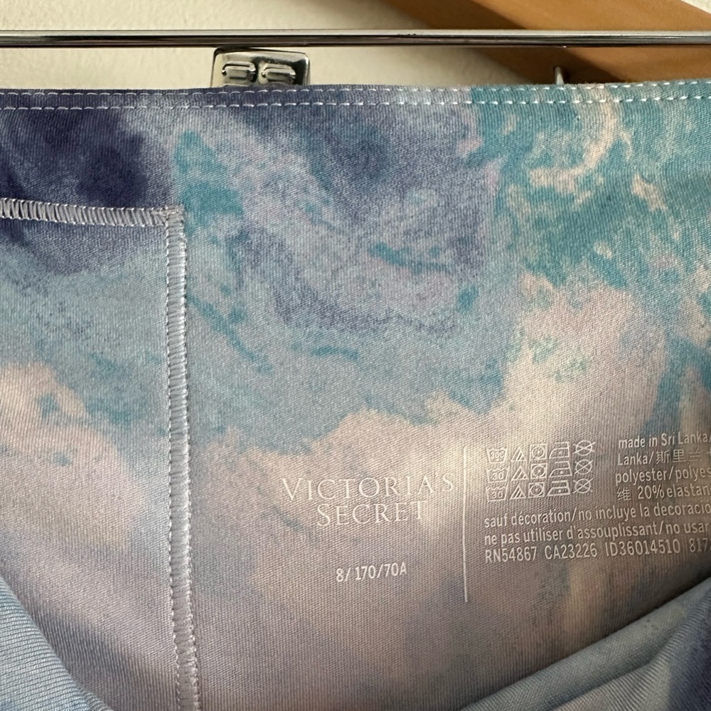 Victoria's Secret Leggings Set - Picture 3 of 3